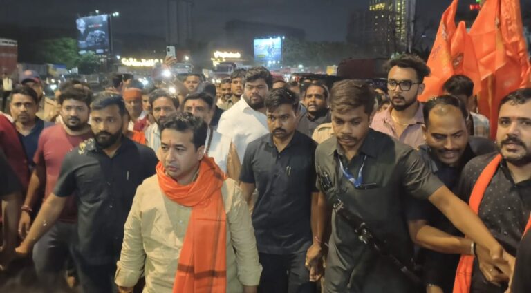 “આ પાકિસ્તાન નથી…” મીરા રોડ ગરબા વિવાદ પર નિતેશ રાણેનો કડક ચેતાવણીસભર પ્રતિકાર — ‘હિન્દુ સમુદાય પર હુમલો સહન નહીં થાય’
