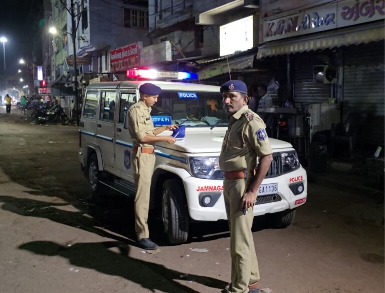 દિવાળી પહેલા જામનગર પોલીસનો એલર્ટ મૂડ — શાંતિ, સુરક્ષા અને કાયદાની જાળવણી માટે સમગ્ર જિલ્લામાં કોમ્બિંગ નાઇટ અભિયાન