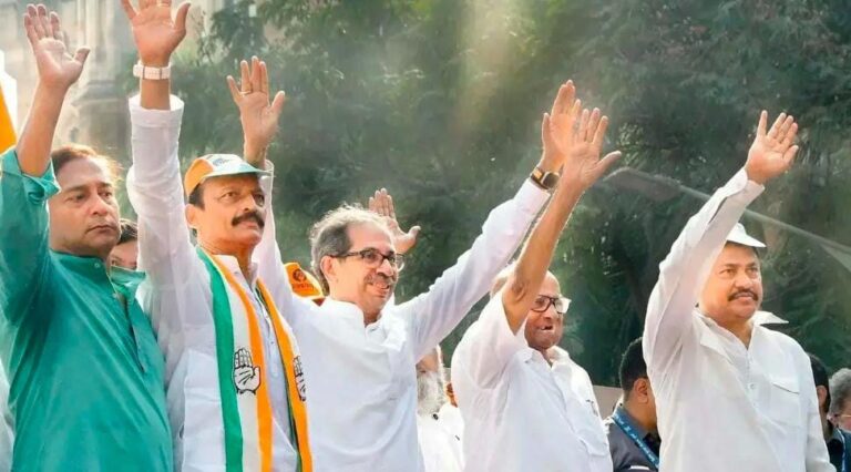 મહારાષ્ટ્રની રાજનીતિમાં નવી ગરમાવો: ઉદ્ધવ ઠાકરે MNSને આઘાડીમાં સામેલ કરવા તત્પર, પરંતુ કોંગ્રેસના ઢીલા વલણથી અસ્પષ્ટ ભવિષ્ય