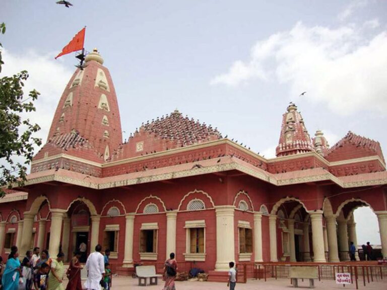 “નાગેશ્વર જ્યોતિર્લિંગમાં ઉધરાણા વિવાદનો ચરમબિંદુ – High Court સુધી પહોંચેલો મુદ્દો, પ્રાંત અધિકારીની તાકીદ અને 25 નવે.નું દિવસ ‘નિર્ણાયક’ બનવાની શક્તિ ધરાવે છે”