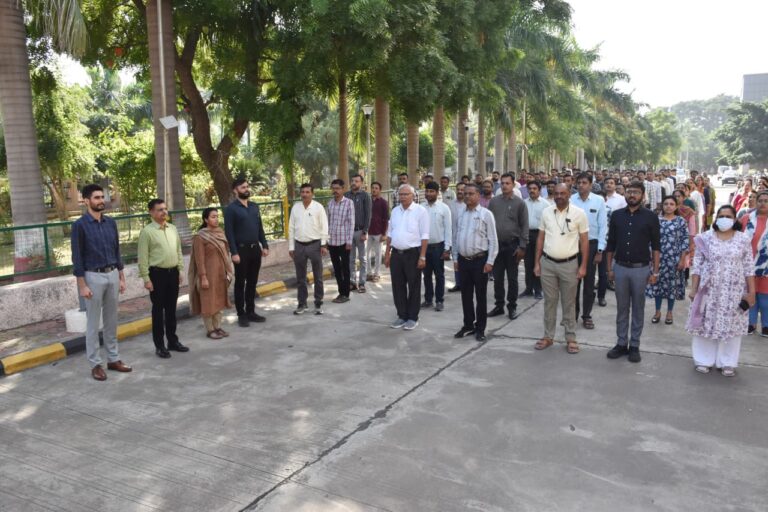 “વંદે માતરમ ૧૫૦”નો ગૌરવોત્સવ – જામનગર કલેકટર કચેરી ખાતે રાષ્ટ્રપ્રેમના સ્વરમાં ગુંજ્યો સમૂહગાન અને સ્વદેશીનો શપથ