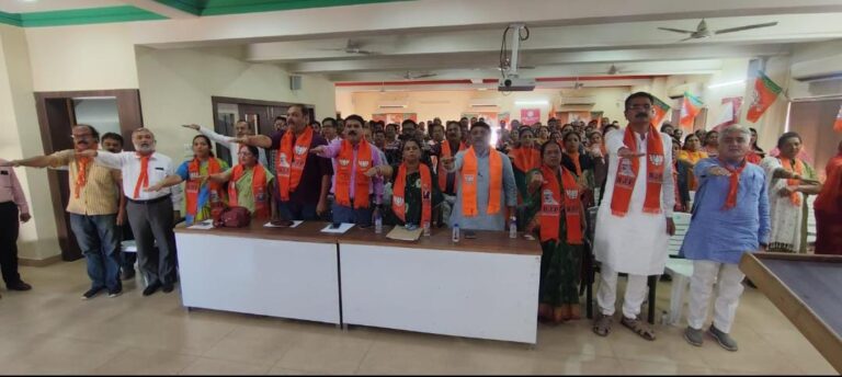 વંદે માતરમ્ ગીતને ૧૫૦ વર્ષઃ જામનગર શહેર ભાજપ દ્વારા ગુંજ્યો રાષ્ટ્રપ્રેમનો સંગીત – સમૂહગાન કાર્યક્રમમાં ઉમટ્યો દેશભક્તિનો અવાજ