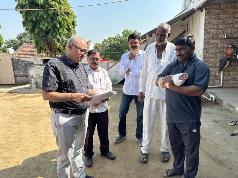 ધ્રોલ તાલુકાના ગામોમાં મતદાર જાગૃતિની લહેરઃ જિલ્લા કલેક્ટર કેતન ઠક્કરનો પ્રવાસ, બૂથ લેવલ કામગીરીનું રૂબરૂ નિરીક્ષણ અને મતદારોને સક્રિય સહભાગિતાનું આહ્વાન