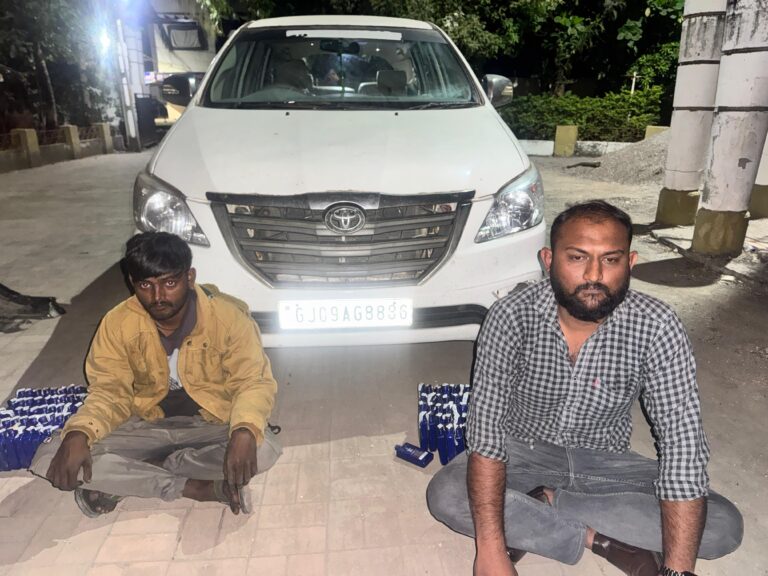 ઉપલેટામાં રાજકોટ ગ્રામ્ય એલ.સી.બી.નો ધડાકેદાર છાપો — ચોરખાનાવાળી કારમાંથી વિદેશી દારૂની 470 બોટલો ઝડપી, બે બુટલેગરોને રંગેહાથ ધરપકડ