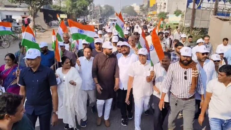 એકતાના તરંગોથી ગુંજી ઉઠ્યું જેતપુર: સરદાર પટેલની 150મી જન્મજયંતિ ઉજવતા ‘યુનિટી માર્ચ’માં જનમેદનીનો ઉમળકો