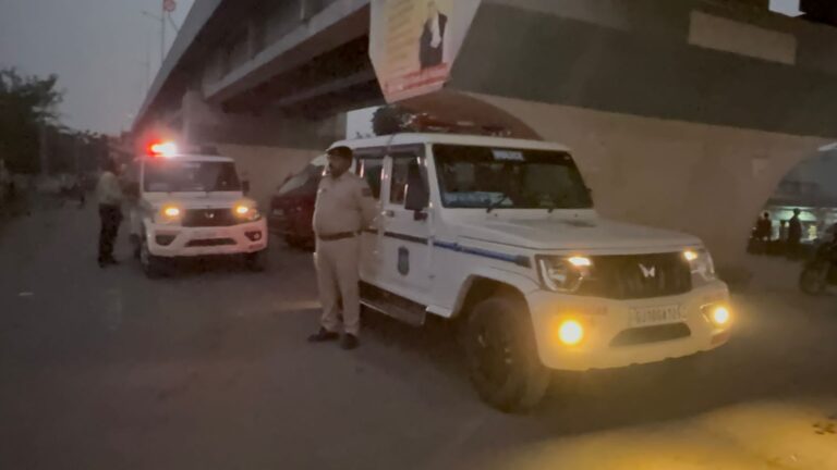 જામનગરમાં રાત્રિભર પોલીસનું કોમ્બિંગ ઓપરેશન — 15 ટુકડીઓ મેદાનમાં ઉતરી, સંવેદનશીલ વિસ્તારોમાં ચુસ્ત ચકાસણીથી ગુનાખોરી પર કસોટી