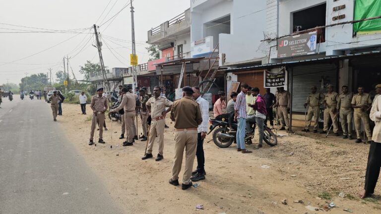 વાઘજીપુરમાં વર્ષોથી ઊભા દબાણો સામે તંત્રની મોટી કાર્યવાહી: 170 કરતાં વધુ દબાણો દૂર, છતાં ‘મહત્વના દબાણો’ અસ્પૃશ્ય—લોકોમાં ચર્ચા ગરમ