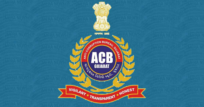 એ.સી.બી.નો વધુ એક સફળ ટ્રેપ સુરત મહાનગરપાલિકાના ડેપ્યુટી ચીફ ફાયર ઓફિસર રૂ. ૧ લાખની લાંચ લેતાં રંગેહાથ ઝડપાયા.