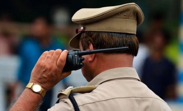 મલાડમાં સોનાની જગ્યાએ તાંબાની માળા પકડાવી વેપારીને ૨૫ લાખની છેતરપિંડી – નાશિકથી મલાડ સુધી ફેલાયેલું સુનિયોજિત ગેંગ, પોલીસે શરૂ કરી આરોપીઓની મોટા પાયે શોધખોળ.