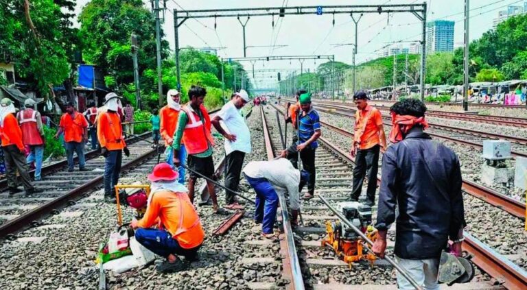 કાંદિવલી–બોરીવલી વચ્ચે છઠ્ઠી લાઇનના કમિશનિંગ માટે ૨૦ ડિસેમ્બરથી ૩૦ દિવસનો બ્લૉક: વેસ્ટર્ન રેલવેની મહત્વની જાહેરાત, અનેક ટ્રેનો પર પડશે અસર.