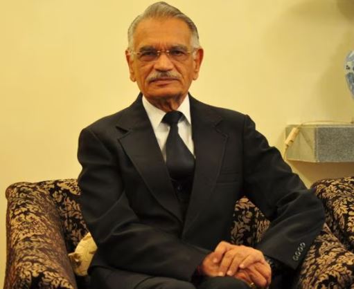 પૂર્વ કેન્દ્રીય ગૃહમંત્રી અને કોંગ્રેસના વરિષ્ઠ નેતા શિવરાજ પાટિલનું નિવાસસ્થાને અવસાન