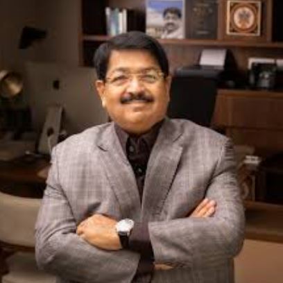 ધીરૂભાઈ અંબાણી: ગીતાના ઉપદેશને ચરિતાર્થ કરતું જીવન — પરિમલ નથવાણી