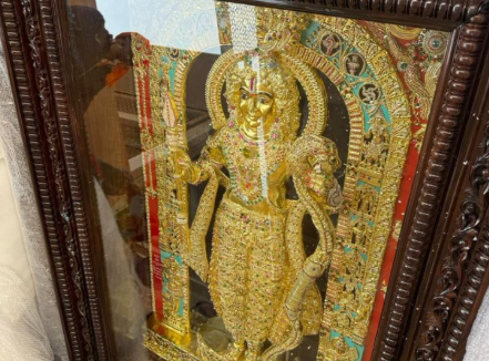 અયોધ્યાના રામ મંદિરમાં અદ્ભુત ભક્તિદાન: સોના-હીરાથી જડિત રૂ. 30 કરોડની શ્રી રામ પ્રતિમા અર્પણ, ભક્તે ઓળખ ગુપ્ત રાખી