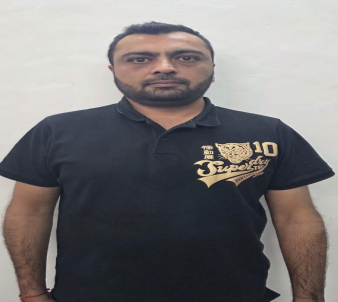 એક વર્ષથી કાયદાની આંખમાં ધૂળ: ક્રિકેટ સટ્ટાના ગુનામાં નાસતા-ફરતા આરોપીને જામનગર પેરોલ-ફર્લો સ્કોડે ઝડપી લીધો.