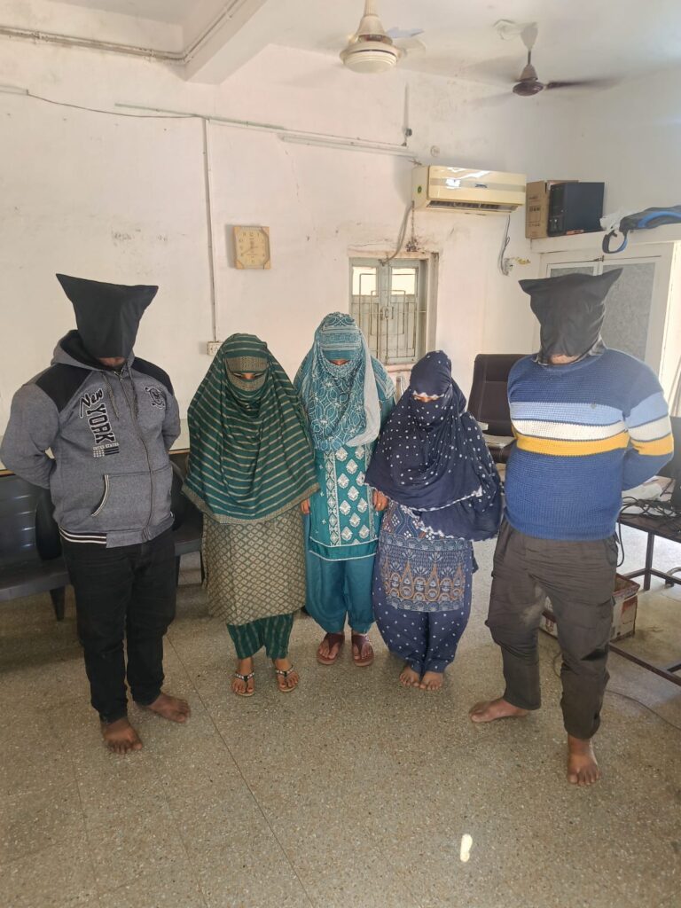 જામનગર શહેરમાંથી ગેરકાયદેસર રીતે વસવાટ કરતા પાંચ બાંગ્લાદેશી નાગરિકો ઝડપાયા: એસ.ઓ.જી.ની મોટી કાર્યવાહી