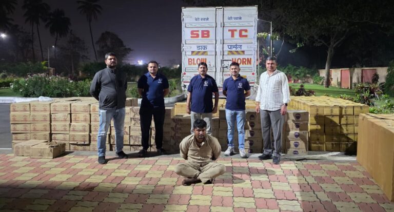 એના ગામે ‘દારૂ એક્સપ્રેસ’ પર પોલીસનો કડક પ્રહાર: સુરત જિલ્લા LCBની મોટી કાર્યવાહી, રૂ. 66 લાખનો વિદેશી દારૂ ભરેલું કન્ટેનર ઝડપી, બિશ્નોઈ ગેંગની ભૂમિકા સામે આવી