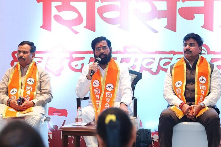 તાજ લેન્ડ્સ એન્ડ હોટેલમાં શિવસેનાની ઐતિહાસિક બેઠક: 29 નવા કોર્પોરેટરોને માર્ગદર્શન, વિકાસ–સ્વચ્છતા–વિશ્વાસનો સંકલ્પ