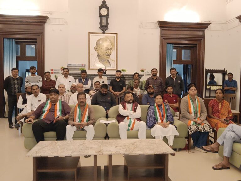 જામનગરમાં કોંગ્રેસની મોટી પત્રકાર પરિષદ : SIR પ્રક્રિયા અને ફોર્મ-૭માં ભાજપ દ્વારા ગડબડના આક્ષેપો, મતદારોને ભોગ બનાવવાનો ગંભીર આરોપ