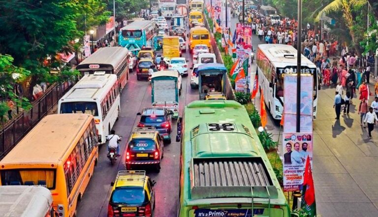 મુંબઈમાં ટ્રાફિક જૅમ સામે કડક પગલાં: પહેલી ફેબ્રુઆરીથી હેવી વ્હીકલ્સ પર નવા પ્રતિબંધો અમલમાં