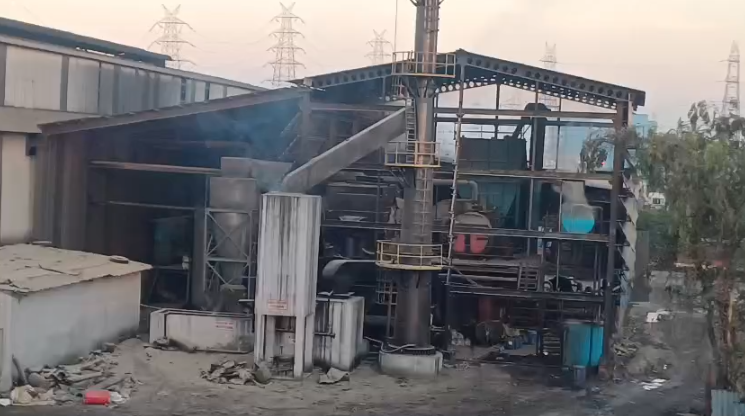 સુરત: રિયાન પેપર મિલ પર GPCB દ્વારા ક્લોઝર નોટિસ.