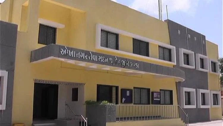 ઓખા નગરપાલિકા દ્વારા ડોર ટુ ડોર કચરા ઉઘરાવ કામગીરીને નાગરિકોનો ઉત્કૃષ્ટ સહકાર