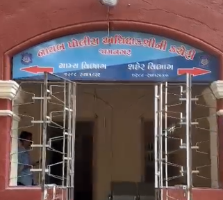 ૨૦ વર્ષ બાદ કાયદાની પકડમાં આવ્યો હત્યારો: જામનગર પોલીસની એસઆઈટીની સરાહનીય કામગીરીથી ઉત્તરપ્રદેશના અજીતમલ ગામથી હત્યા કેસનો ફરાર આરોપી ઝડપાયો