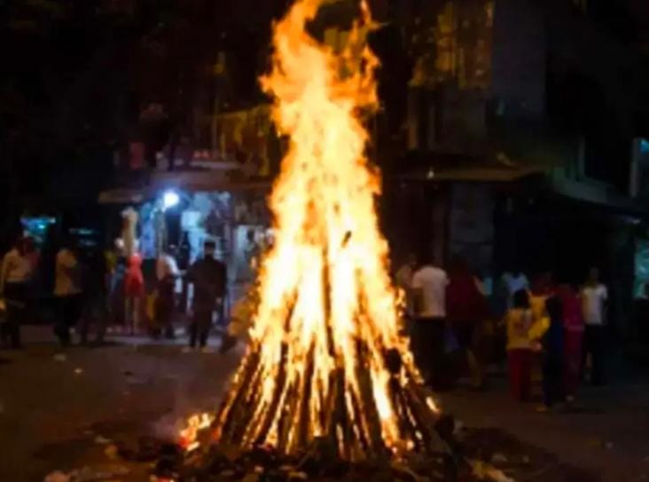 Holi 2026: ચંદ્રગ્રહણ વચ્ચે આવશે હોળી, શું પડશે અસર? જાણો હોલિકા દહનનો શુભ સમય, ગ્રહણની સત્યતા અને ગુરુના સીધા ગોચરથી 3 રાશિઓને થનારા મોટા લાભ