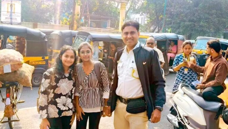 ‘દેવદૂત’ બની થાણે ટ્રાફિક-પોલીસ: ટ્રાફિકના ચક્રવ્યૂહમાંથી 13 વિદ્યાર્થીઓને ઉગારી સમયસર પરીક્ષા કેન્દ્ર સુધી પહોંચાડ્યા