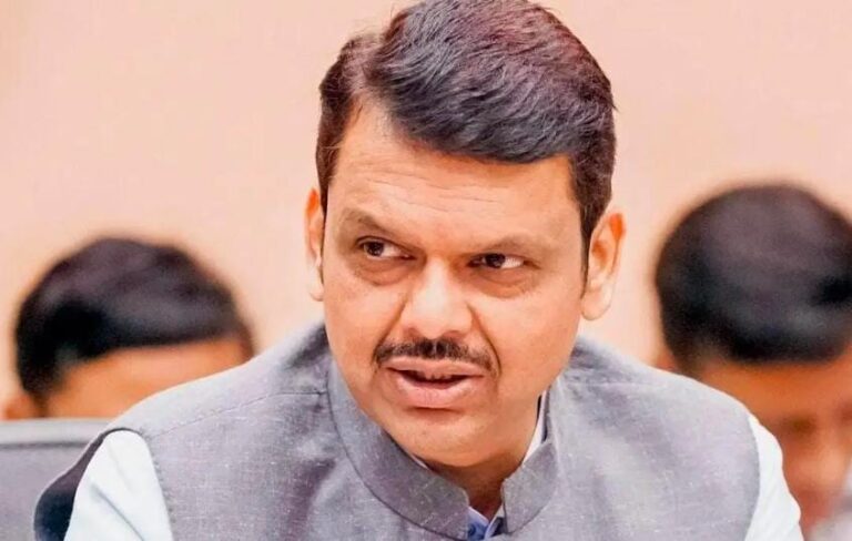 “મુંબઈ પોલીસ શોધીને મારશે” — લોરેન્સ બિશ્નોઈ ગૅન્ગને ફડણવીસની કડક ચેતવણી; બોલિવૂડમાં ફરી ગૅન્ગસ્ટર ધમકીઓથી ખળભળાટ