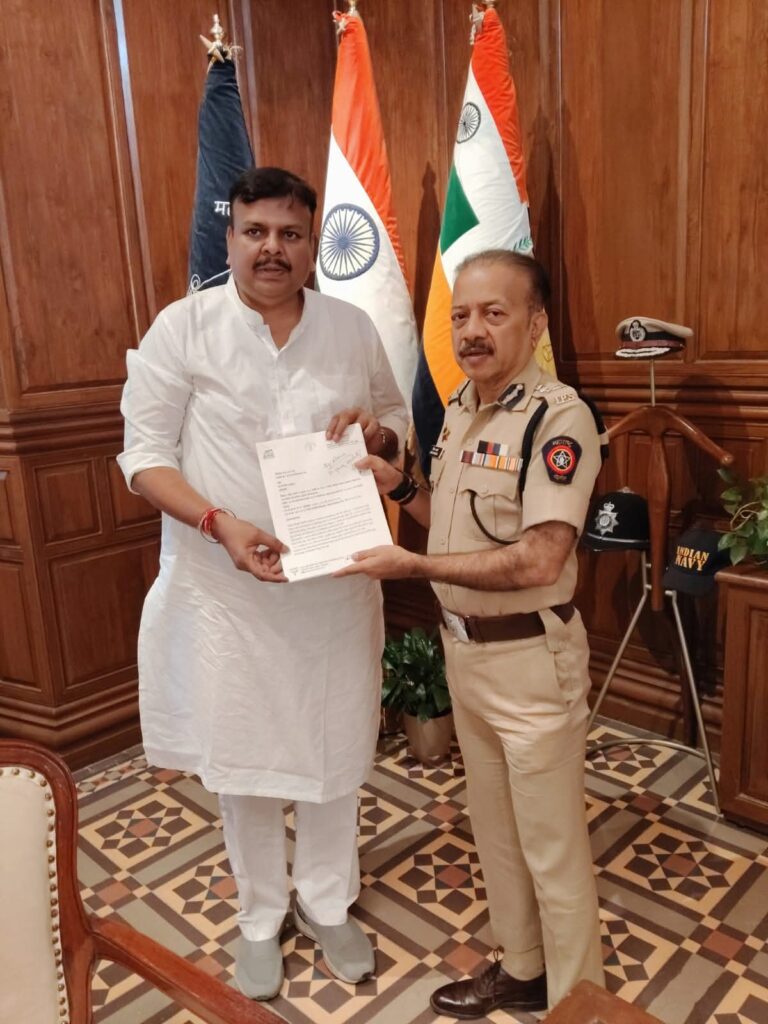 બોરીવલીમાં કાયદો અને વ્યવસ્થાનો મુદ્દો ગરમાયો: ધારાસભ્ય સંજય ઉપાધ્યાયે પોલીસ કમિશનરને આપ્યું કડક પ્રતિનિધિત્વ, ડ્રગ્સ-દારૂ-ગેરકાયદેસર પ્રવૃત્તિઓ સામે કાર્યવાહી માગી.