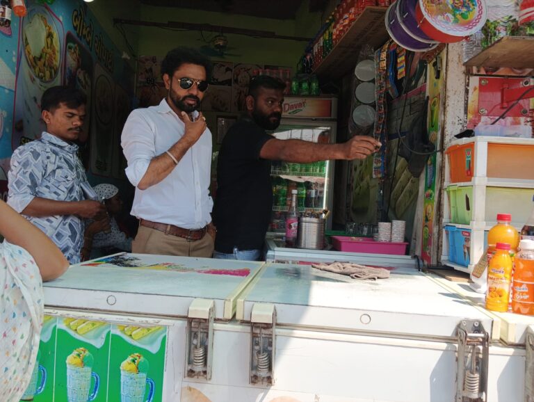 શહેરા નગરપાલિકાનું અચાનક ચેકિંગ – પ્રતિબંધિત પ્લાસ્ટિક જપ્ત, દંડ વસૂલ; નાગરિક સ્વાસ્થ્ય માટે તંત્ર સક્રિય.