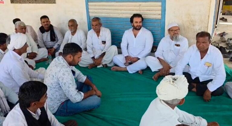 રાધનપુર કોંગ્રેસમાં સંગઠનાત્મક ભૂકંપઃ સાંતલપુર પ્રમુખની વરણી બાદ ૧૦૦થી વધુ કાર્યકરોના રાજીનામા, ચૂંટણી પૂર્વે પક્ષ માટે મોટો ઝટકો.