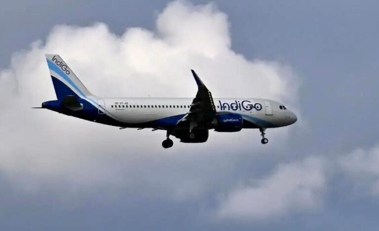 મિડલ ઈસ્ટમાં યુદ્ધની અસર: સ્પેશિયલ ફ્લાઇટ્સની જાહેરાત, ઍરલાઇન્સની એડવાયઝરી અને હજારો મુસાફરો માટે રાહતના પ્રયાસો.