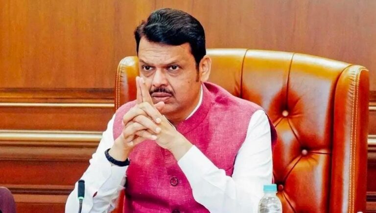 મહારાષ્ટ્રમાં ધર્માંતરણ સામે કડક કાયદો: ‘મહારાષ્ટ્ર ધર્મ સ્વતંત્રતા અધિનિયમ 2026’ના ડ્રાફ્ટને કેબિનેટની મંજૂરી, દેશમાં ચર્ચાનો વિષય.