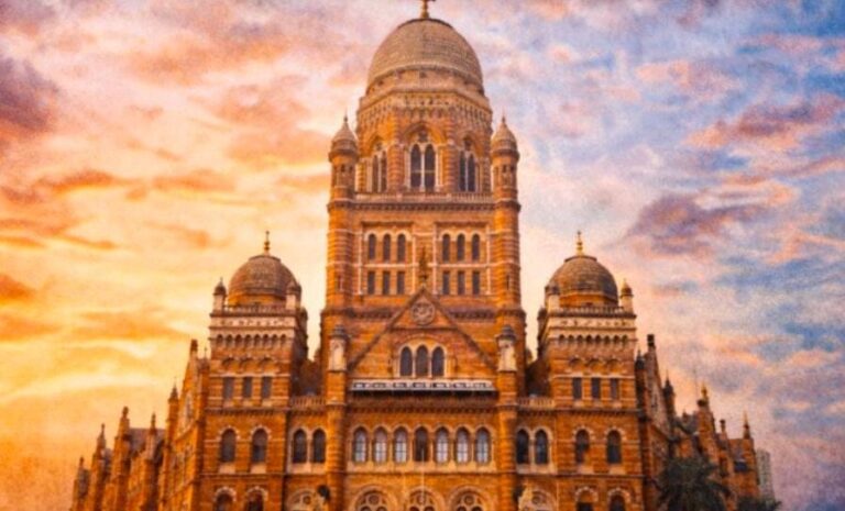 મુંબઈ મહાનગરપાલિકાની છ પ્રભાગ સમિતિના અધ્યક્ષોની ચૂંટણી : પાંચ બિનહરીફ, એકમાં રાજકીય ડ્રામા — ભાજપને ત્રણ, યુબીટીને બે અને મનસેને એક પદ.