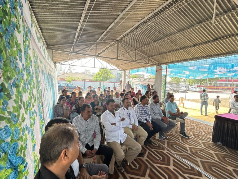 લોધિકા તાલુકાના પાળ ગામે સેવાસેતુ કેમ્પનું સફળ આયોજન – નાગરિકોને ઘરઆંગણે સરકારી યોજનાઓનો લાભ, મોટી સંખ્યામાં લાભાર્થીઓ ઉમટ્યા.