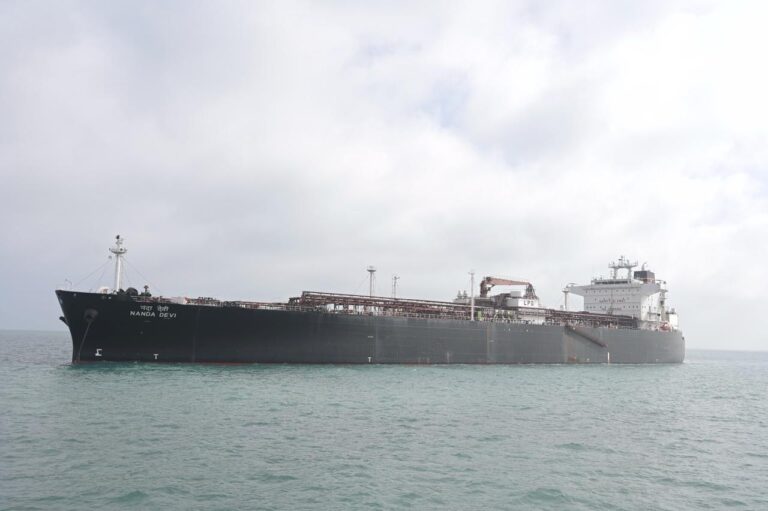 ગલ્ફ તણાવ વચ્ચે જામનગર માટે રાહતના સમાચાર – વાડીનાર દરિયામાં 46 હજાર મેટ્રિક ટન એલપીજી લઈને ‘નંદાદેવી’ જહાજ પહોંચ્યું.