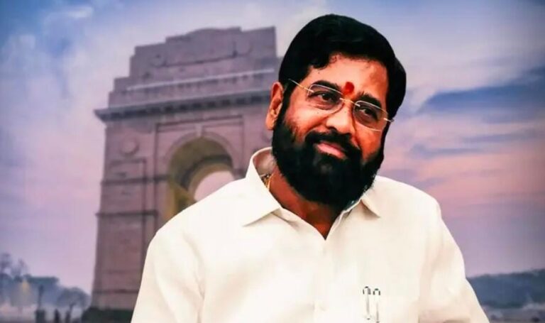 મહારાષ્ટ્રના રાજકારણમાં ફરી ઉથલપાથલના સંકેત – એકનાથ શિંદે અચાનક દિલ્હી પહોંચતા શિવસેના-ભાજપ સંબંધો પર ચર્ચા તેજ.