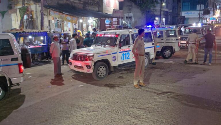 “રમઝાન ઈદ પૂર્વે જામનગર પોલીસ એલર્ટ: સંવેદનશીલ વિસ્તારોમાં ફૂટ પેટ્રોલિંગથી કાયદો-વ્યવસ્થા મજબૂત”