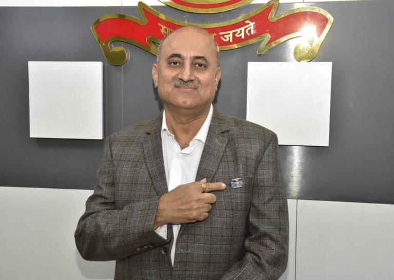 જામનગર માટે ગૌરવનો ક્ષણ — જિલ્લા કલેક્ટર કેતન ઠક્કરને ભારતીય વાયુસેનાનો પ્રતિષ્ઠિત ‘Commendation’ મેડલ એનાયત.