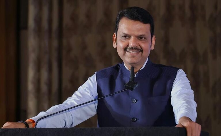 મહારાષ્ટ્રમાં કાયદો-વ્યવસ્થા મજબૂત બનાવવા દિશામાં ઐતિહાસિક પગલું: સી-60 કમાન્ડોને મેડલની જાહેરાત, ડ્રગ્સ અને સાયબર ક્રાઇમ સામે સખત લડતનો સંકલ્પ