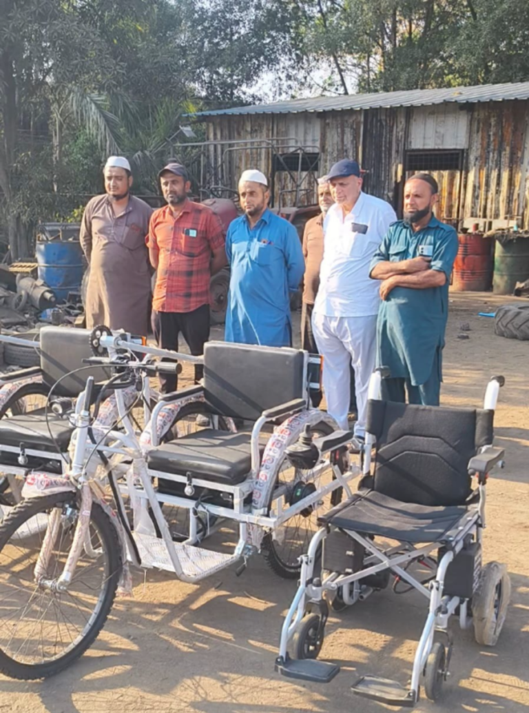 ગોધરામાં માનવતાનો અજવાળો – ફલાહ ચેરીટેબલ ટ્રસ્ટે જરૂરિયાતમંદોને આપ્યા આત્મનિર્ભરતાના પાંખો ઇલેક્ટ્રિક બાઇક અને વ્હીલચેર વિતરણથી દિવ્યાંગ અને ગરીબ પરિવારોના જીવનમાં આશાનો નવો પ્રકાશ.