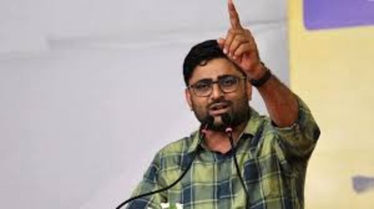 રાજકોટમાં AAP નેતા ગોપાલ ઇટાલિયાના તીવ્ર આક્ષેપો – ‘ગન કલ્ચર’ અને પોલીસ તંત્રના કથિત દુરુપયોગ મુદ્દે રાજકીય તાપમાન ચઢ્યું.