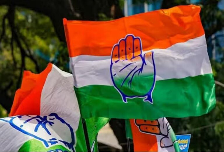 રાજકોટમાં રાજકીય હલચલ: કોંગ્રેસ ઉમેદવારોને અજ્ઞાત સ્થળે ખસેડાયા, ‘ફોર્મ ન ખેંચે’ તે માટે પગલું?