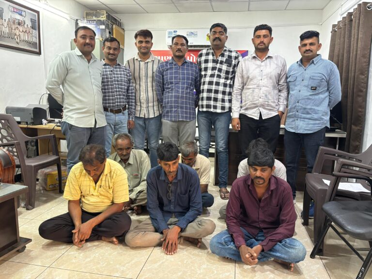 સ્વરાજ ચૂંટણી પૂર્વે દેવભૂમિ દ્વારકામાં પોલીસની કડક કાર્યવાહી: ભાણવડમાં જુગારના અડ્ડા પર દરોડો, 7 આરોપીઓ ઝડપાયા