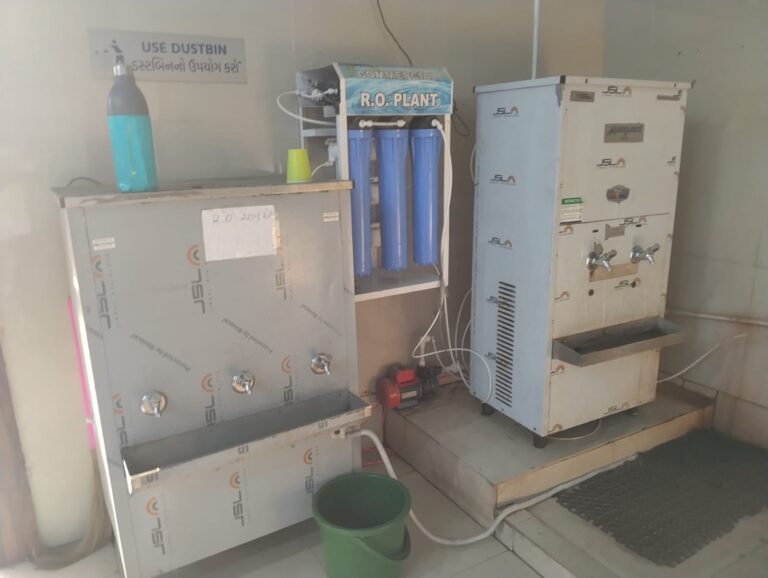 જામનગરની સરકારી લાઇબ્રેરીમાં પાણીની અછત: ગરમીમાં વિદ્યાર્થીઓ અને વરિષ્ઠ નાગરિકો મુશ્કેલીમાં, તાત્કાલિક વ્યવસ્થા કરવાની માંગ ઉઠી