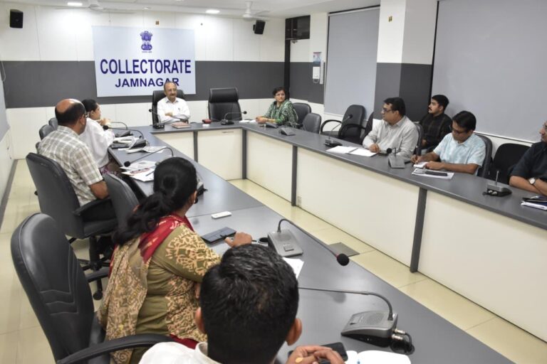 જામનગરમાં મતદાન જાગૃતિ માટે તંત્ર સક્રિય : કલેક્ટર પી.બી. પંડ્યાની અધ્યક્ષતામાં વ્યાપક અભિયાનની શરૂઆત.