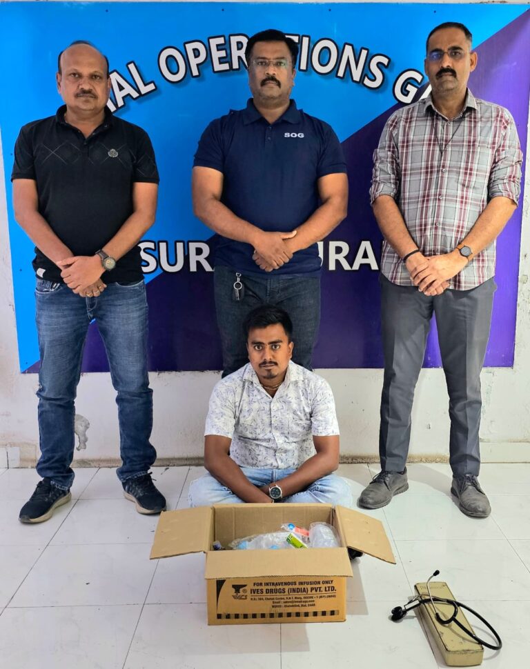 સુરત ગ્રામ્ય એસ.ઓ.જી.ની મોટી કાર્યવાહી: કામરેજના પરબ ગામે ડિગ્રી વગર દવાખાનું ચલાવતો બોગસ ડોકટર ઝડપાયો, માનવ જીવન સાથે રમાતી હતી જોખમી રમત.