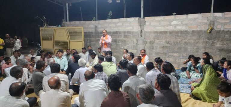લીલાપુર ગામે ભાજપની જંગી સભા: જસદણ તાલુકા-જિલ્લા પંચાયત ચૂંટણી માટે આગેવાનોની એકતા અને મતદારોને જીતાડવાની અપીલ