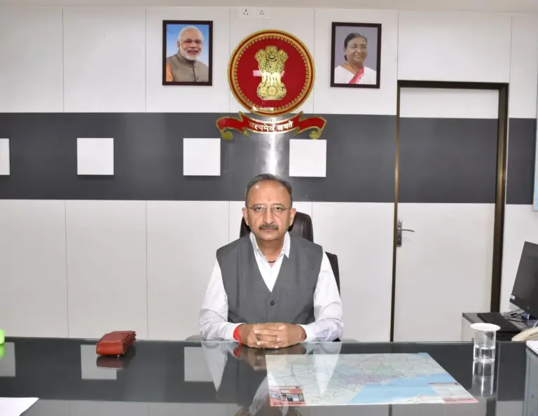 જામનગરમાં NEET(UG) પરીક્ષા માટે તંત્ર સજ્જ: કલેક્ટર પી.બી. પંડ્યાની અધ્યક્ષતામાં ઉચ્ચસ્તરીય બેઠક, વિદ્યાર્થીઓ માટે ST સ્ટેન્ડથી પરીક્ષા કેન્દ્રો સુધી વિશેષ બસ વ્યવસ્થા.